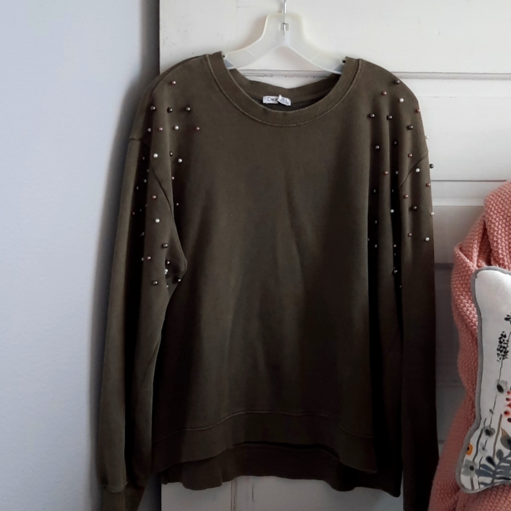Pearled Olive Crewneck
